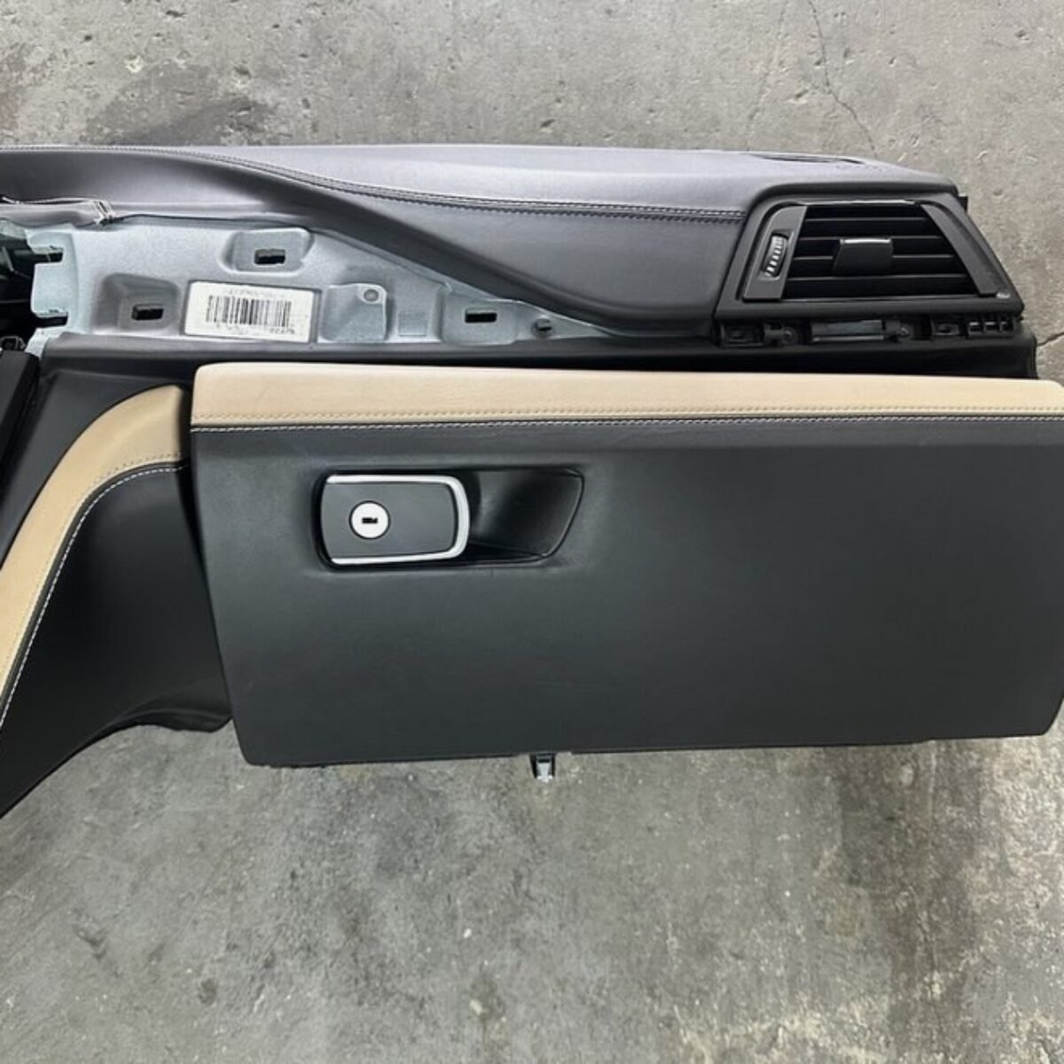 15-20 OEM BMW F80 F82 F83 M3 M4 Sonoma Beige Dasboard HUD Extended Leather