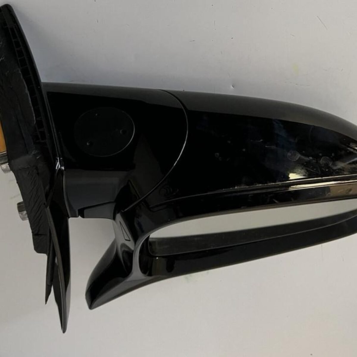 BMW M4 left carbon fiber mirrior