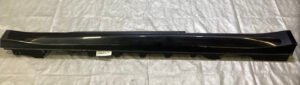 2015-2020 F82 F83 BMW M4 Coupe  Convertible Passenger Side Skirt Rocker Panel  Black Sapphire Metallic