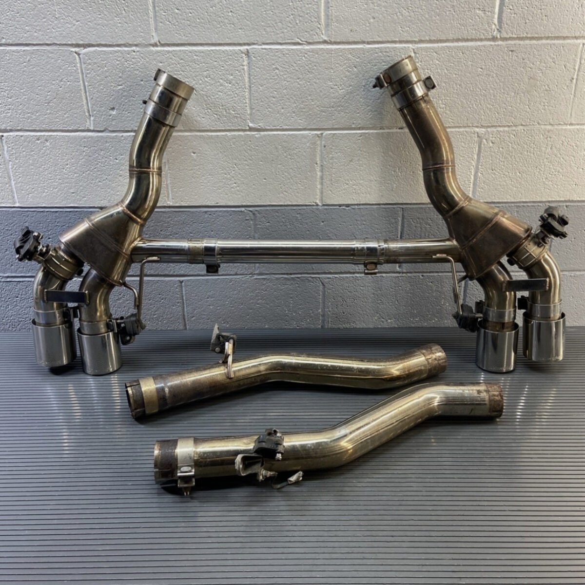 2018-2023 BMW M5 F90 4.4L V8 Rear EXHAUST