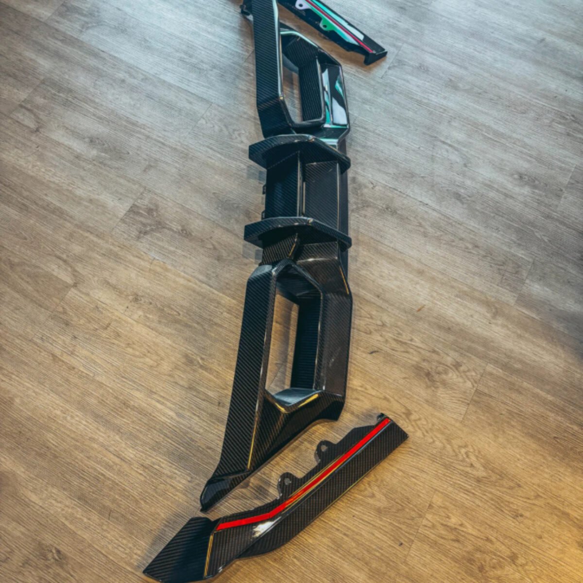 G87 M2 SQ CARBON FIBER REAR DIFFUSER