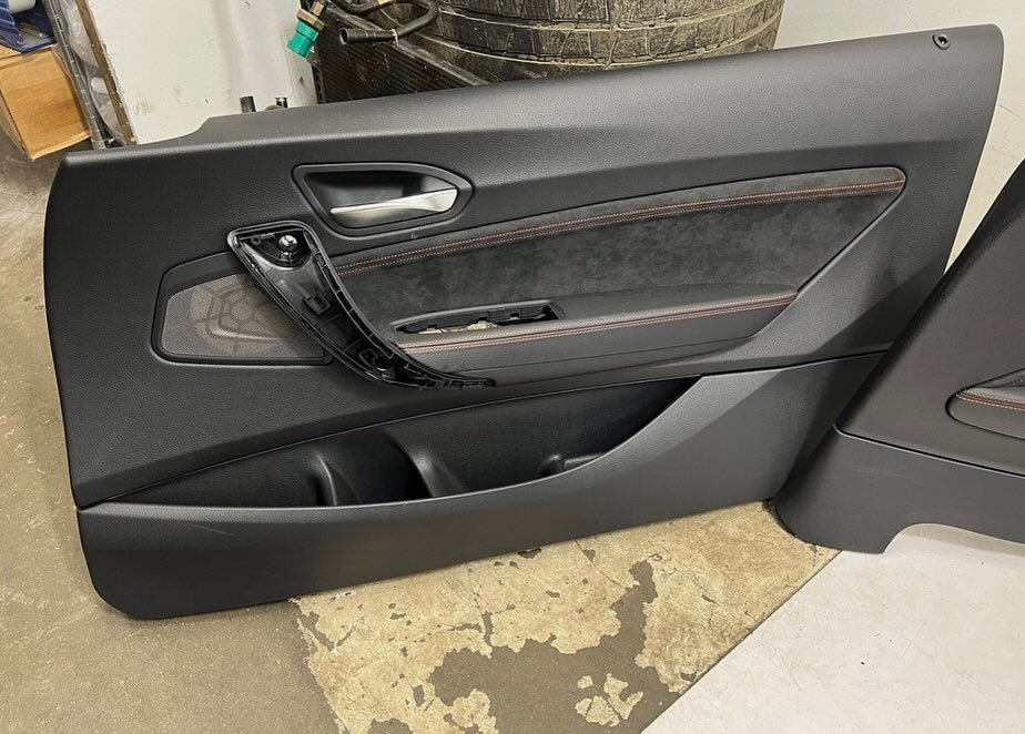 OEM BMW F87 M2 Competition Black M Sport Leather Interior Seats Door Panel F22 Red Stiching Set
