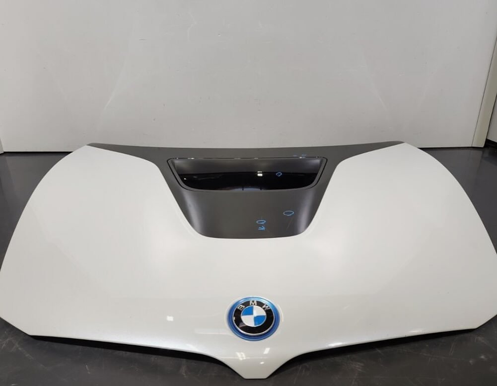 BMW I8 Front Hood Bonnet Shell White C02 - Image 2