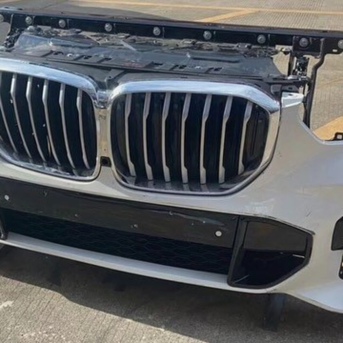 20-23 BMW X5 Front Bumper Assembly Complete