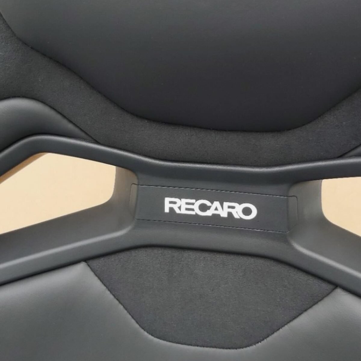 Reacaro Sporter CS Seats Vinly Leathger/ Dinamica, Brand New Black