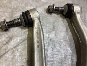 F80 F82 F87 BMW M2 M3 M4 Passenger Side Front Knee/Spindle/Hub W/ Controle Arms/45K F8M03