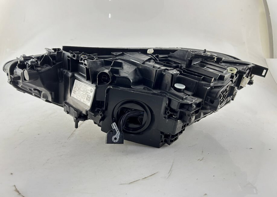 OEM 21-24 NMW M4 M3 LED Headlights (Right/Passenger) #9505120 - Image 3